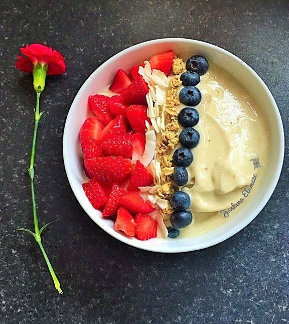 Foodista Recipes, Cooking Tips, and Food News Berry & Granola